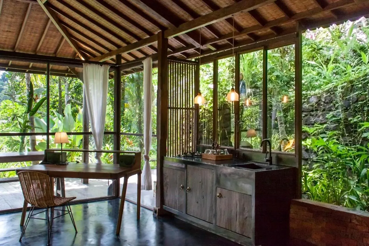 Villa Mahadevi Jungle Retreat Joglo 1 Ουμπούντ 0*,